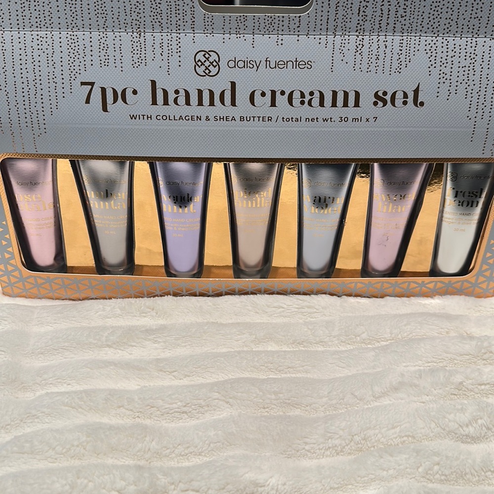 Daisy Fuentes 7 piece Hand Cream Set with Collagen & Shea Butter.